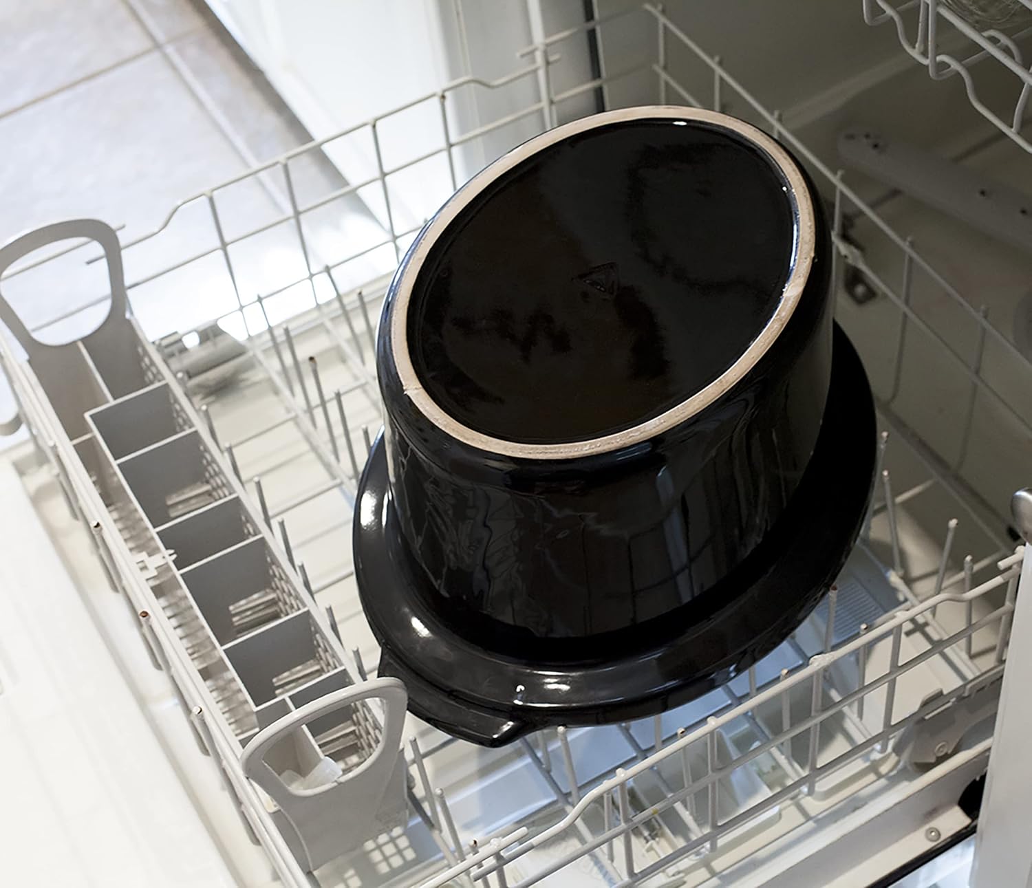 Elite Gourmet Stainless Steel Slow Cooker, Dishwasher-Safe with Tempered Glass Lid, Cool-Touch Handles, Removable Stoneware Pot, 8.5 Quart,MST-900V